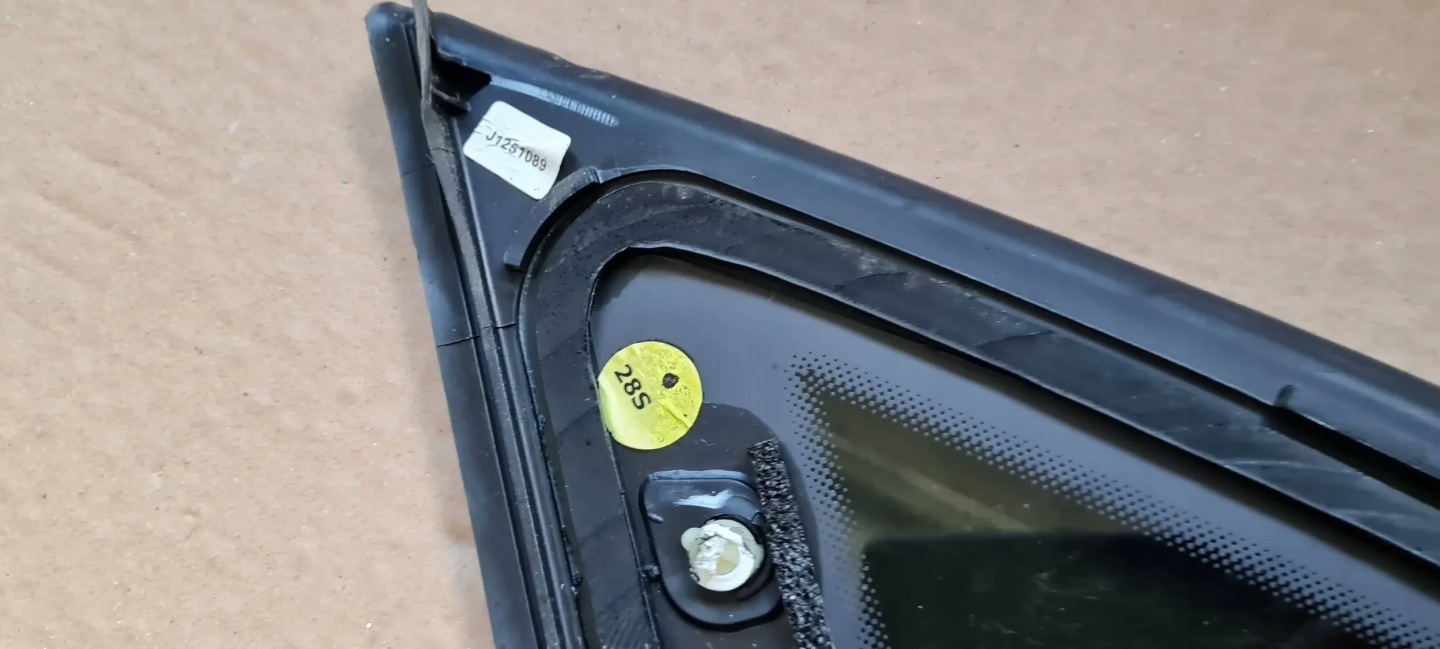 Q5 80A SQ5 window bodywork side right rear part AS3 80A845298Q