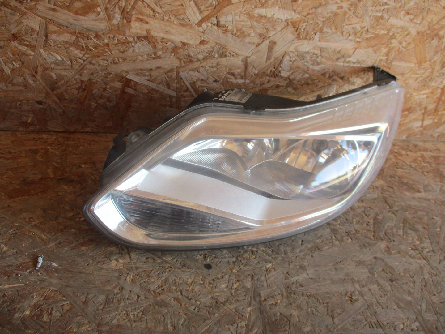 light front front left FORD FOCUS MK3 10