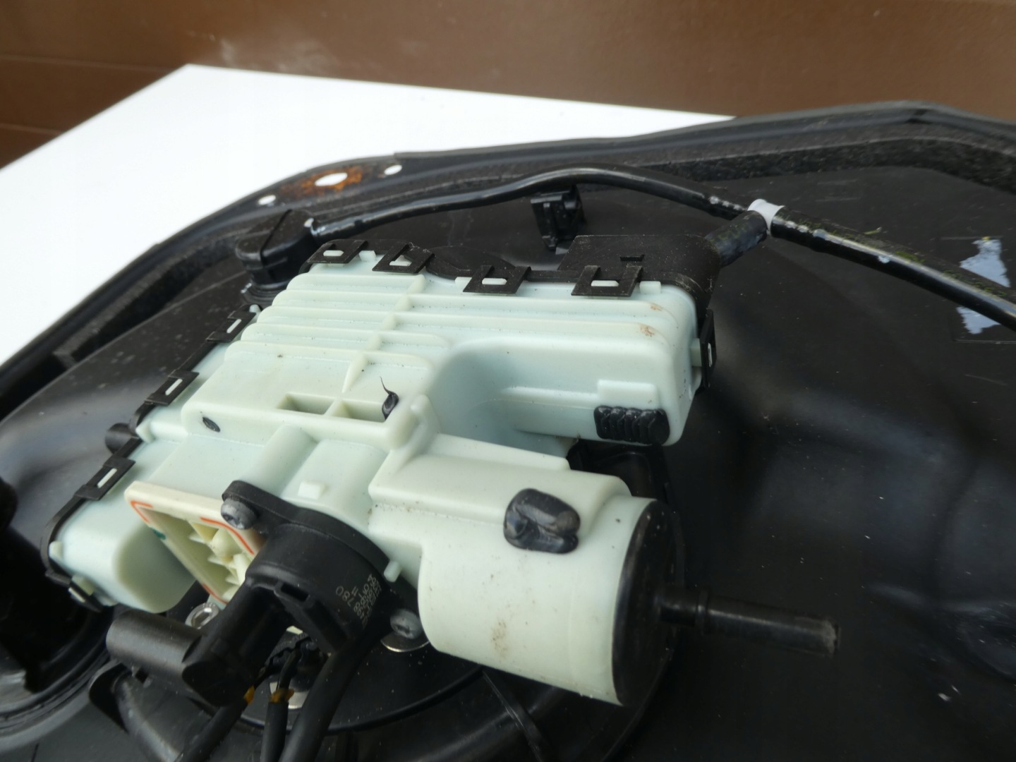 BEHÄLTER ADBLUE VW PASSAT B7 CC 3CO131877D