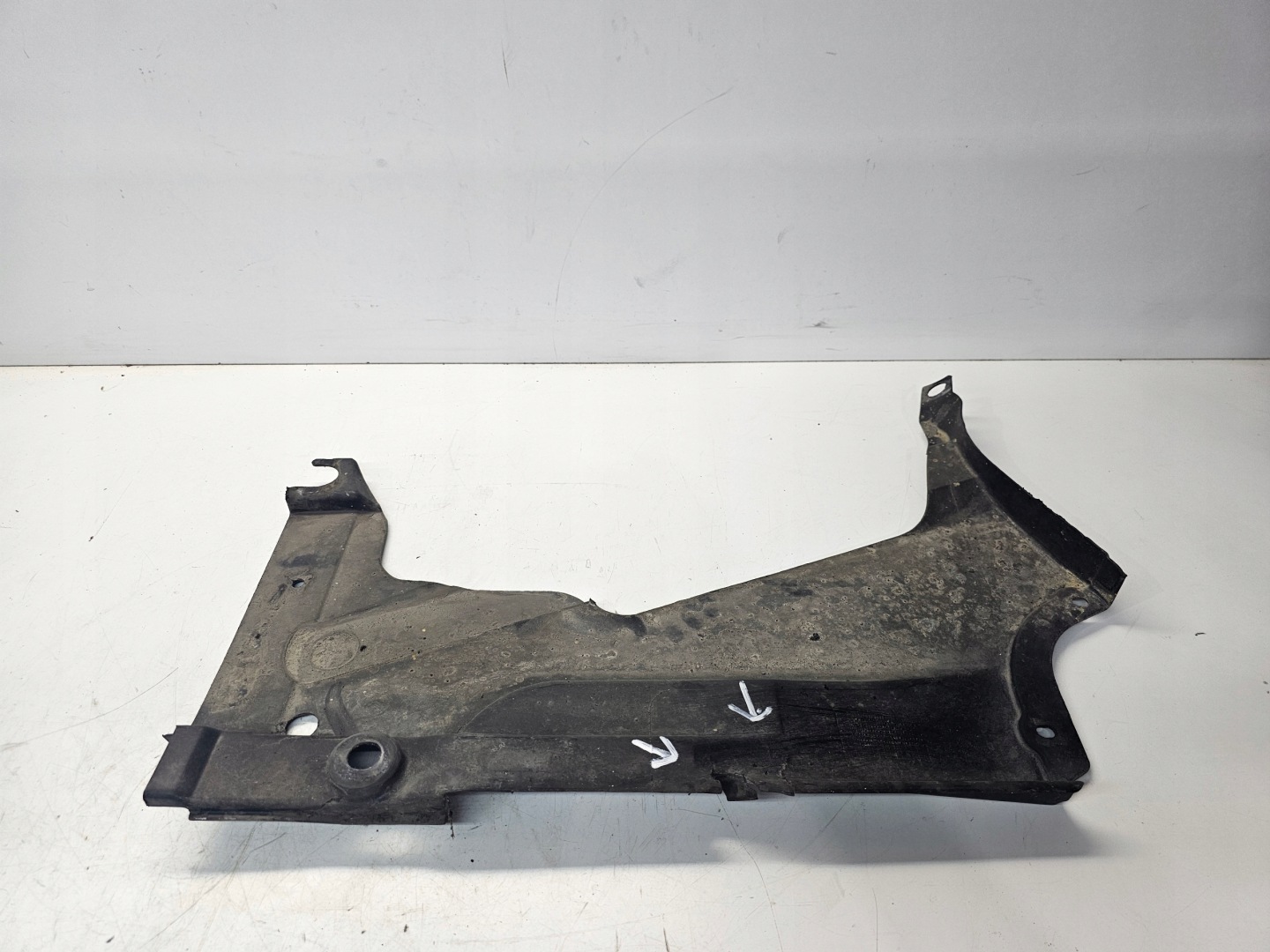 cover chassis left rear part AUDI A4 B6 B7 8E0825215AN