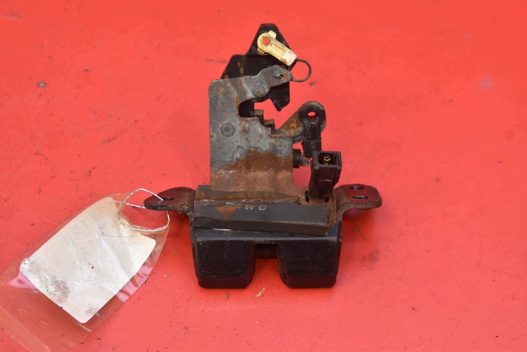 lock bonnet rear part boot HYUNDAI I20 1 and PB 5D HB 08-12