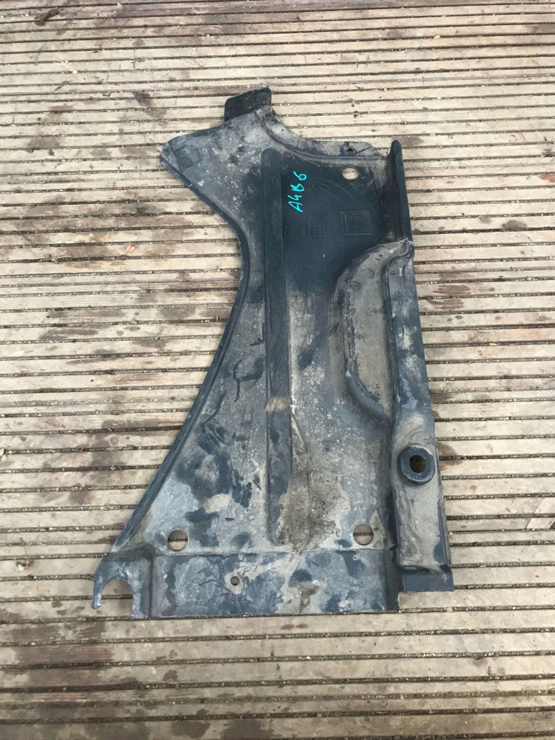 cover cover chassis AUDI A4 B6 8E0825215F