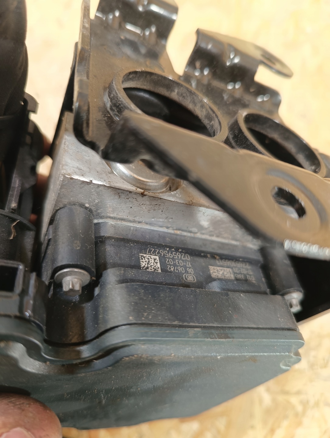 pump ABS brake MERCEDES VITO A4479003802