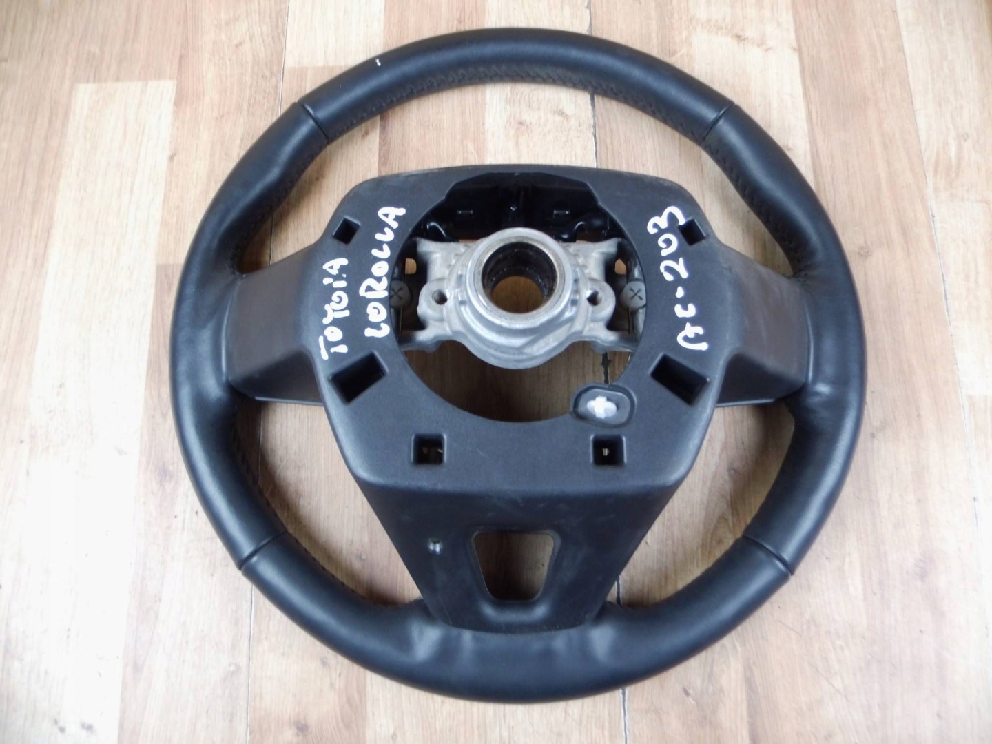 Toyota Corolla XII E210 E21 2018-2022 lenkrad 45100-0Z340