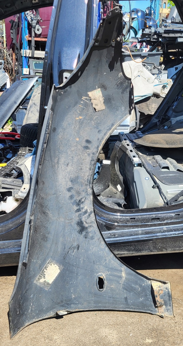 fender left front PEUGEOT 206