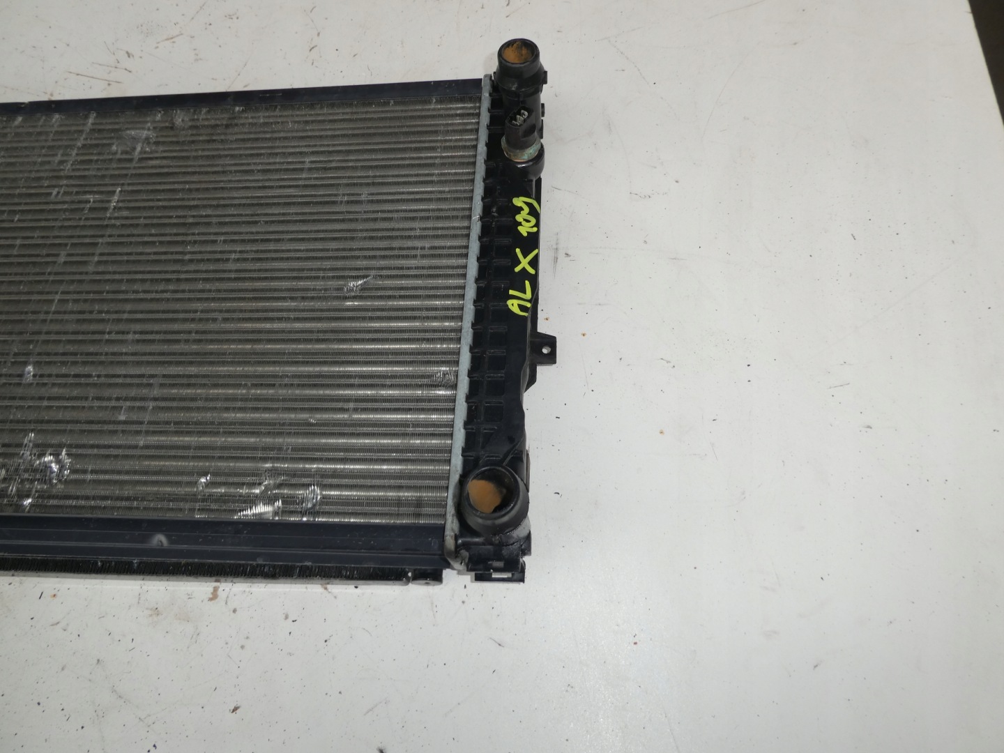 KOMPLET CHLODNIC PASSAT B5 8D0260401G