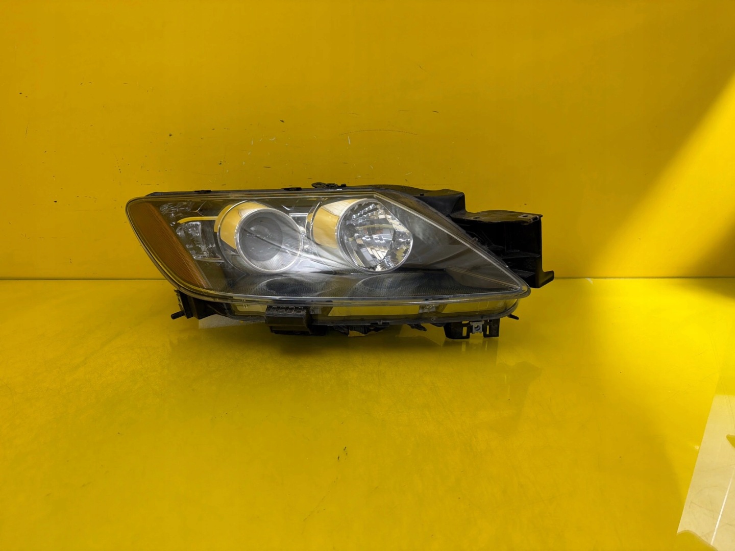 light right Mazda CX7 CX-7 Xenon