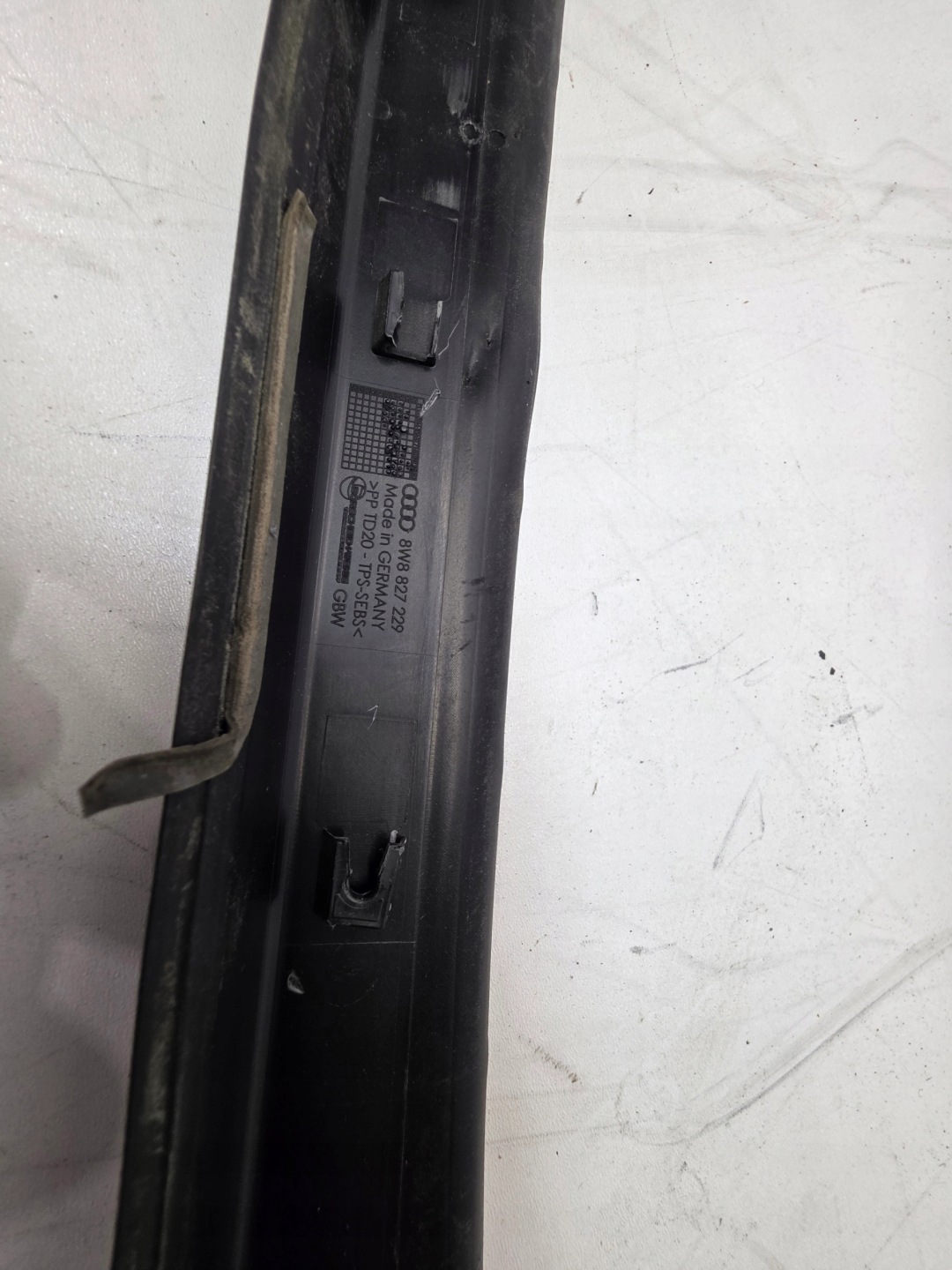 RYNNA gasket bonnet boot AUDI A5 8W8 8W8827229