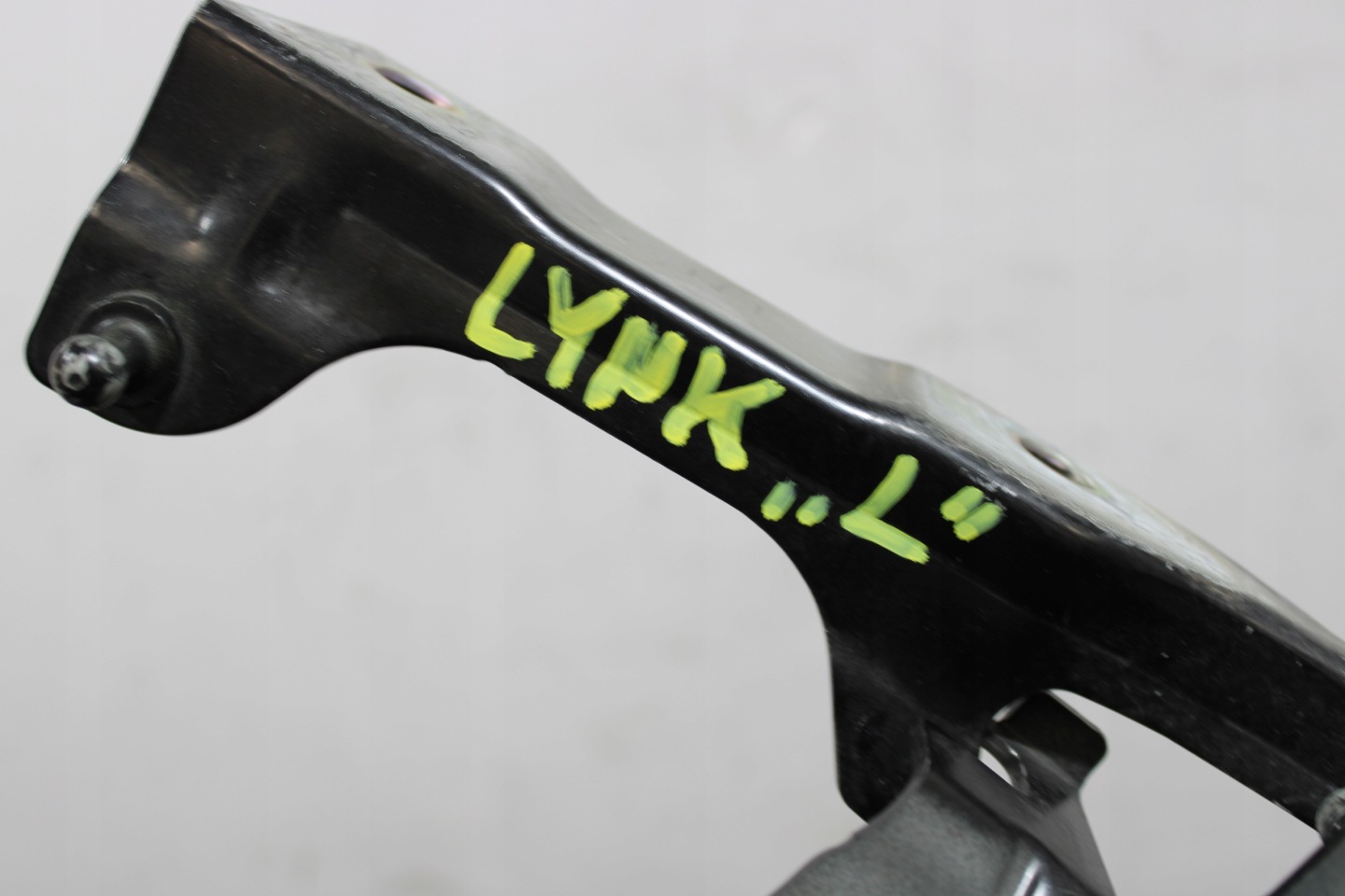 hinge bonnets left 8888765250 LYNK&CO LYNK & CO 01 LIFT 2021