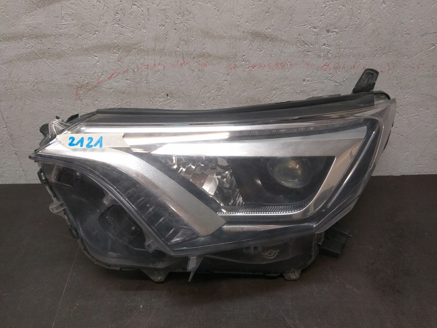 LIGHT FRONT LEFT TOYOTA RAV 4 LIFT FULL LED