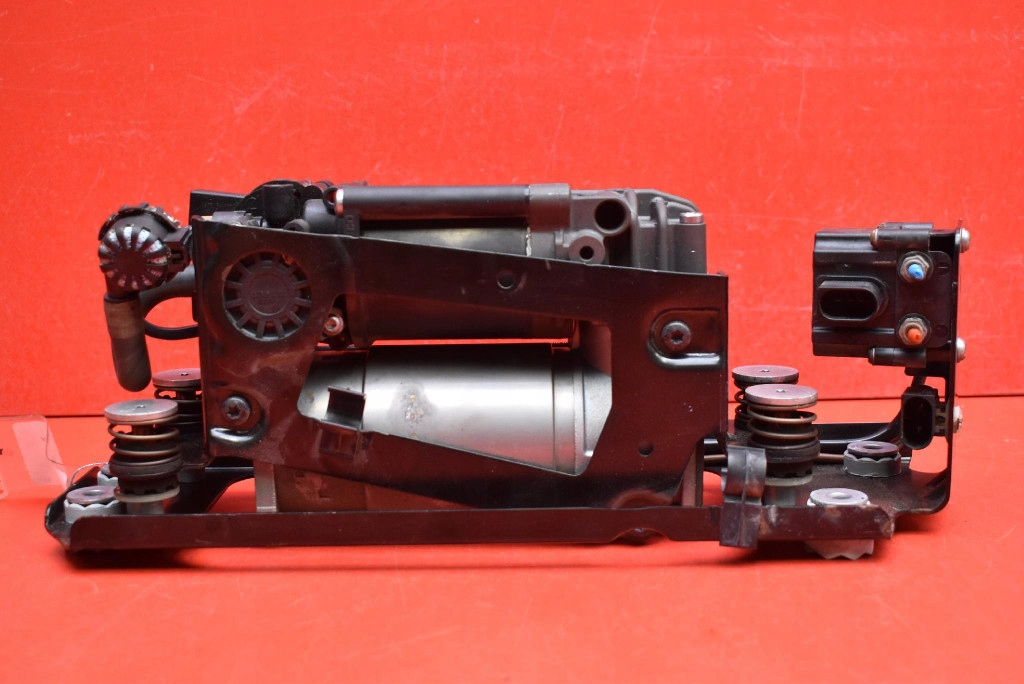 pump compressor; springing 6794465 BMW F02 4.4 V8 407 KM 08-12