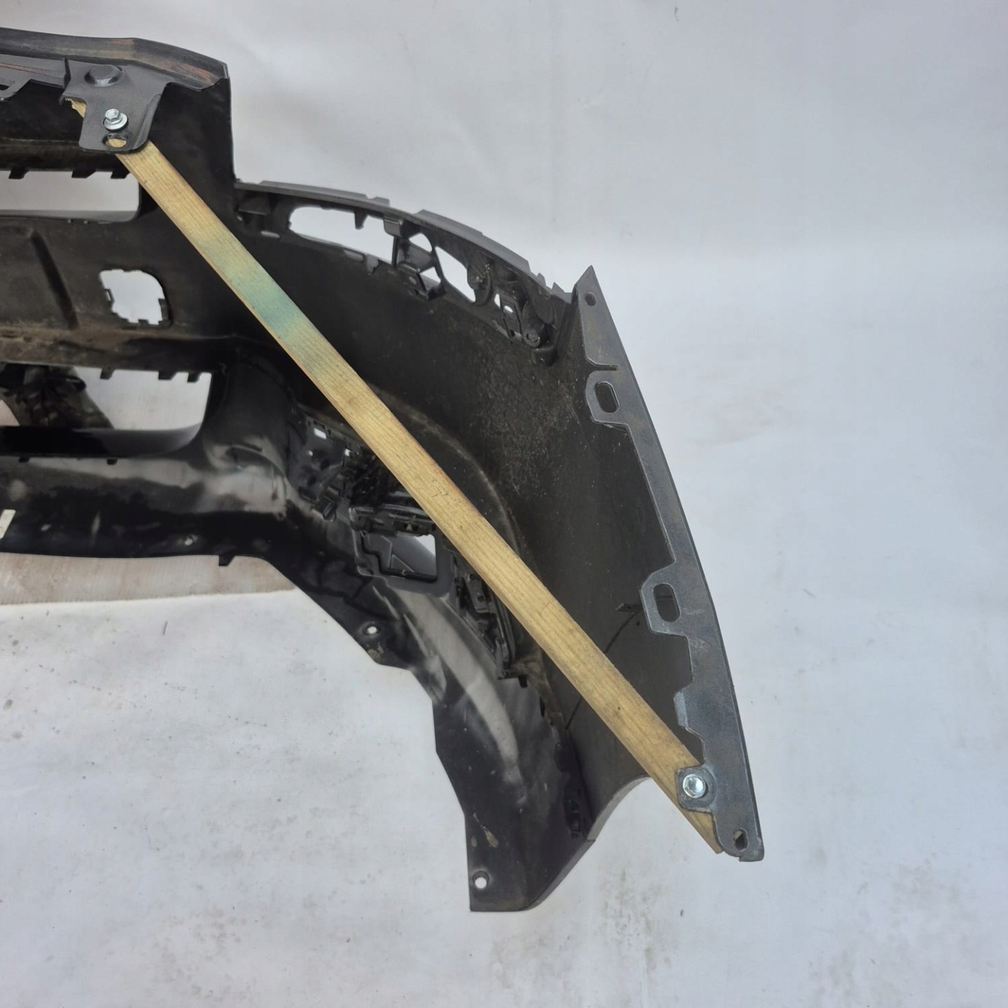 PEUGEOT 5008 and 1 09-13 bumper front front PDC