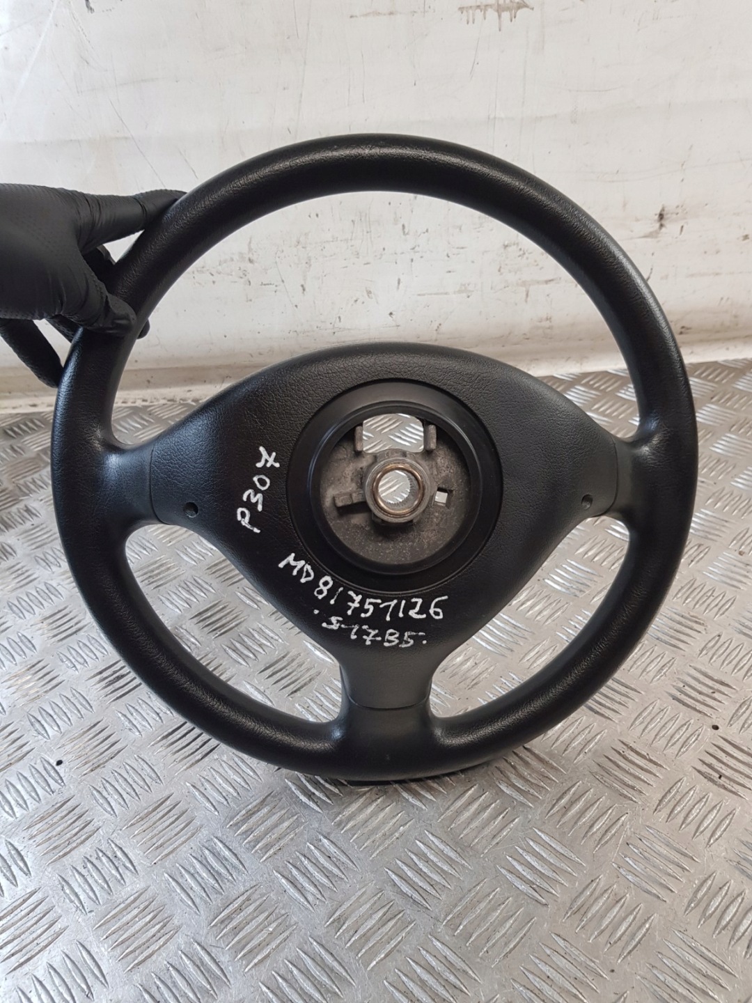 lenkrad 96345022 PEUGEOT 307 2002r