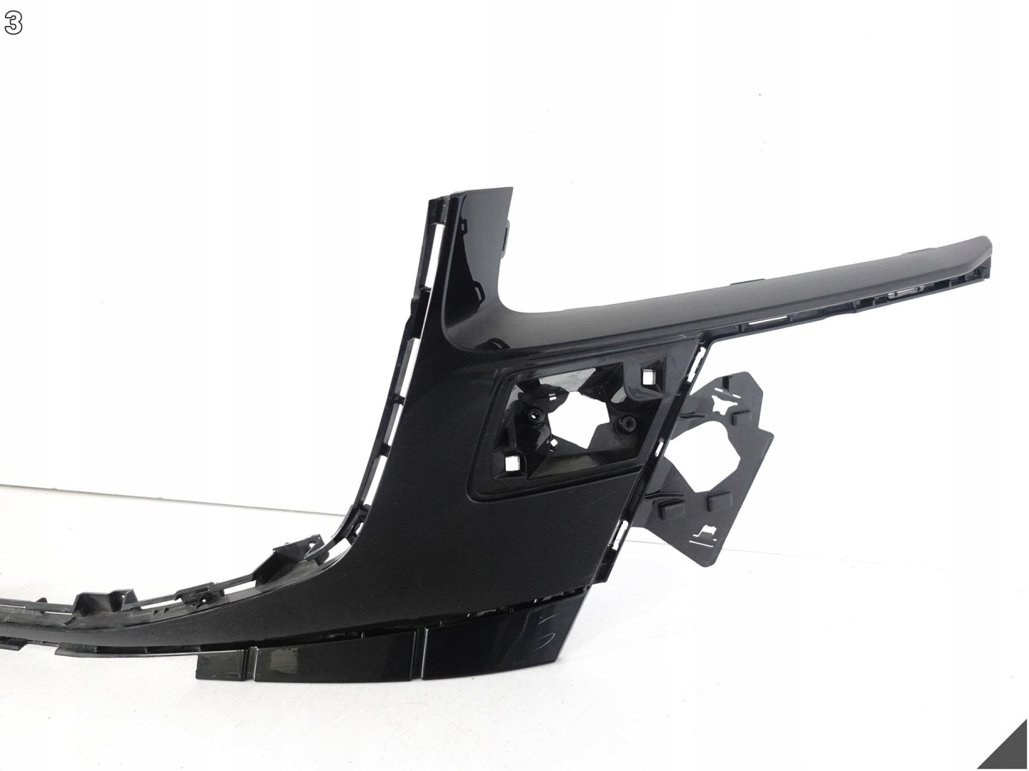 AUDI Q6 SQ6 E-TRON 85H S-LINE 23- bumper moulding grid pillar front
