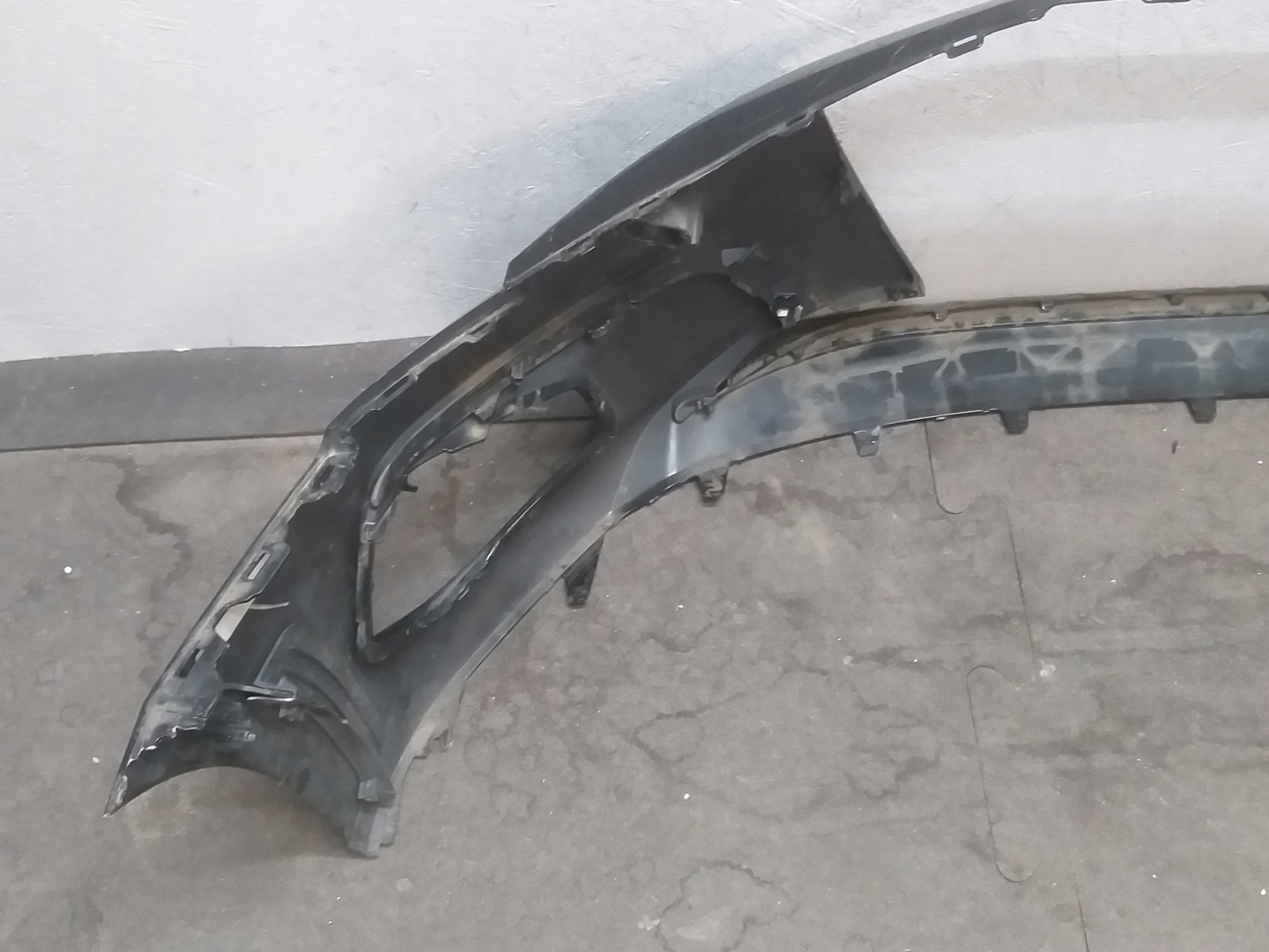 nárazník předek AUDI A3 8Y 20