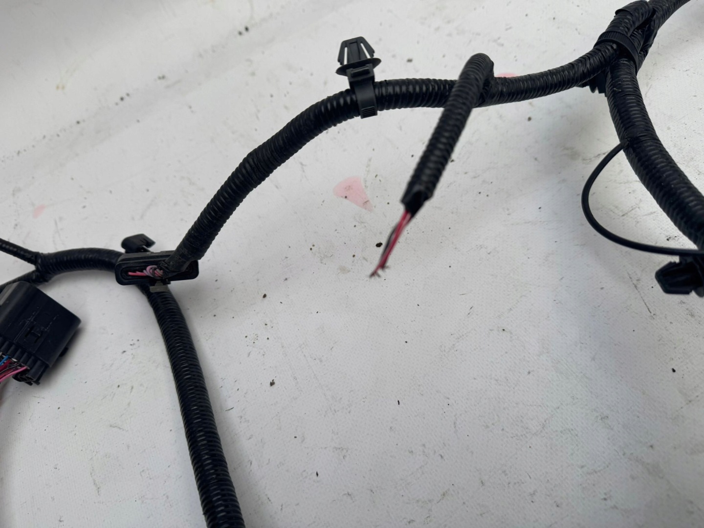 BYD ATTO III 3 21- bundle wiring of a bumper front front PDC 3111334072