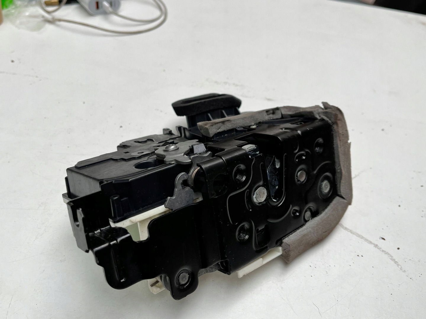 lock door right rear part AUDI Q8 SUV 4K0839016R !J