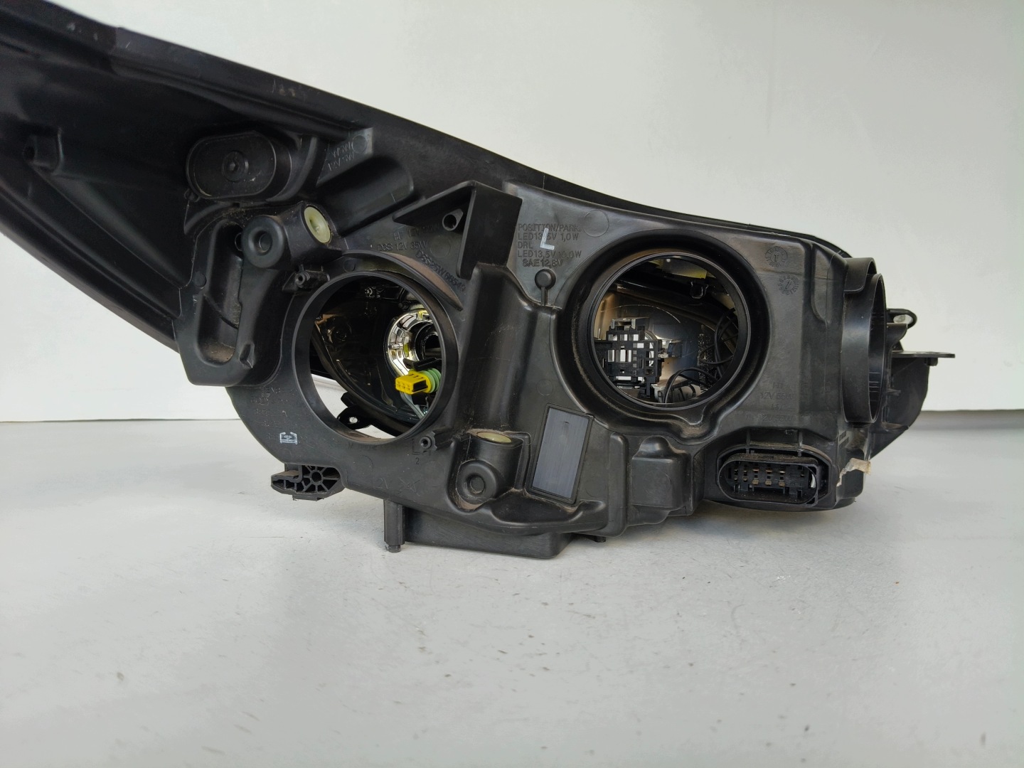light left REFLEKTOR FORD FOCUS MK3 11- XENON LED CIEMNY