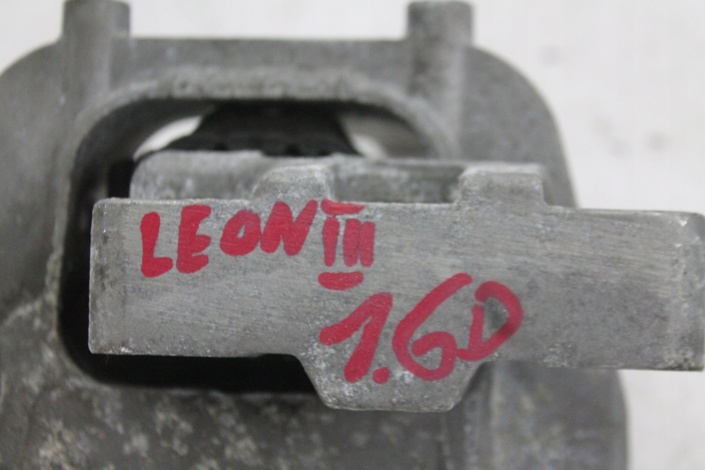 holder engine mount 5Q0199262BH LEON III 12