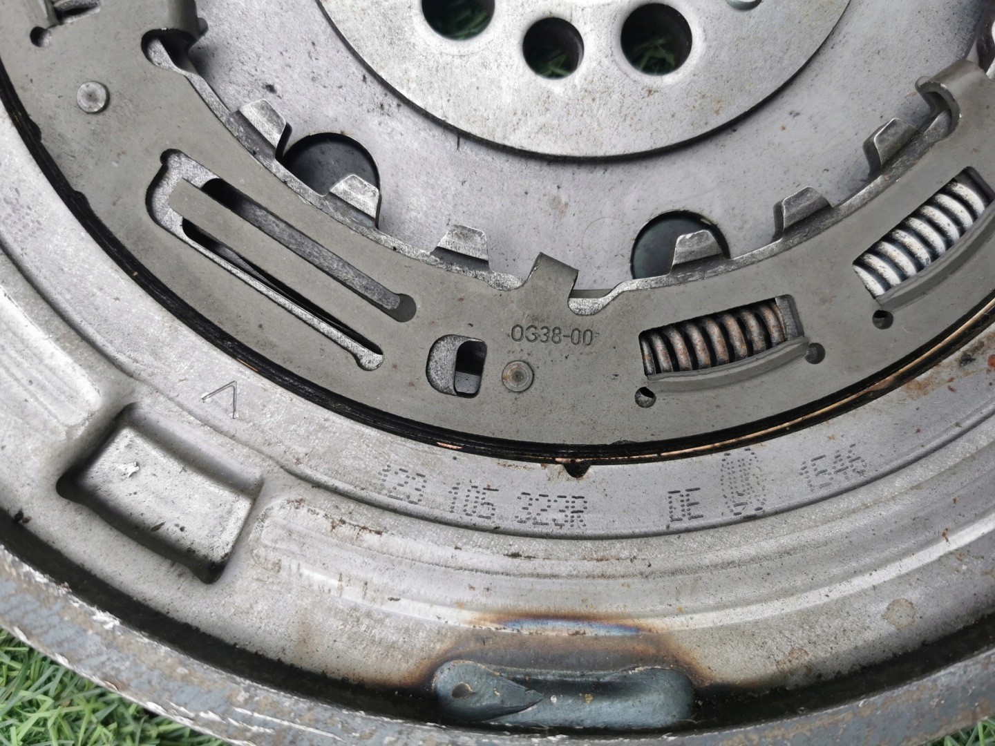 RENAULT CLIO CAPTUR wheel flywheel 123105323R new