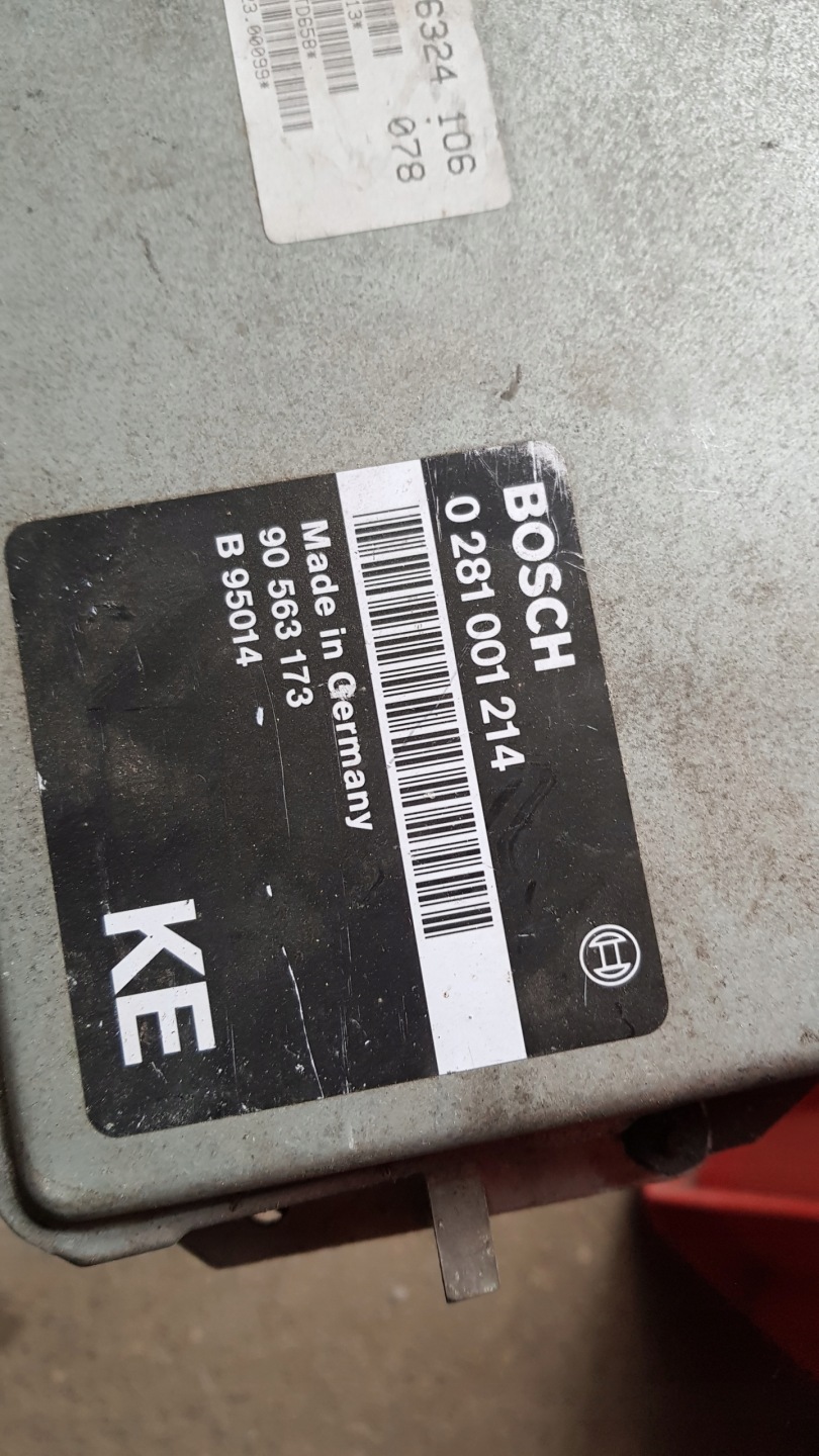 OPEL OMEGA 2.5 control unit of the engine 0281001214