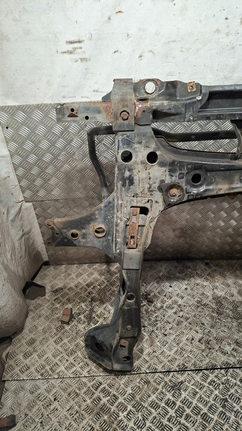 axle beam sider of the engine MERCEDES W169 2.0CDI