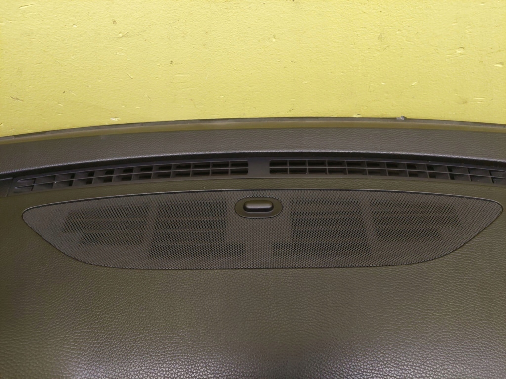 VW PASSAT B6 cockpit dashboard instrument panel 3C1857003
