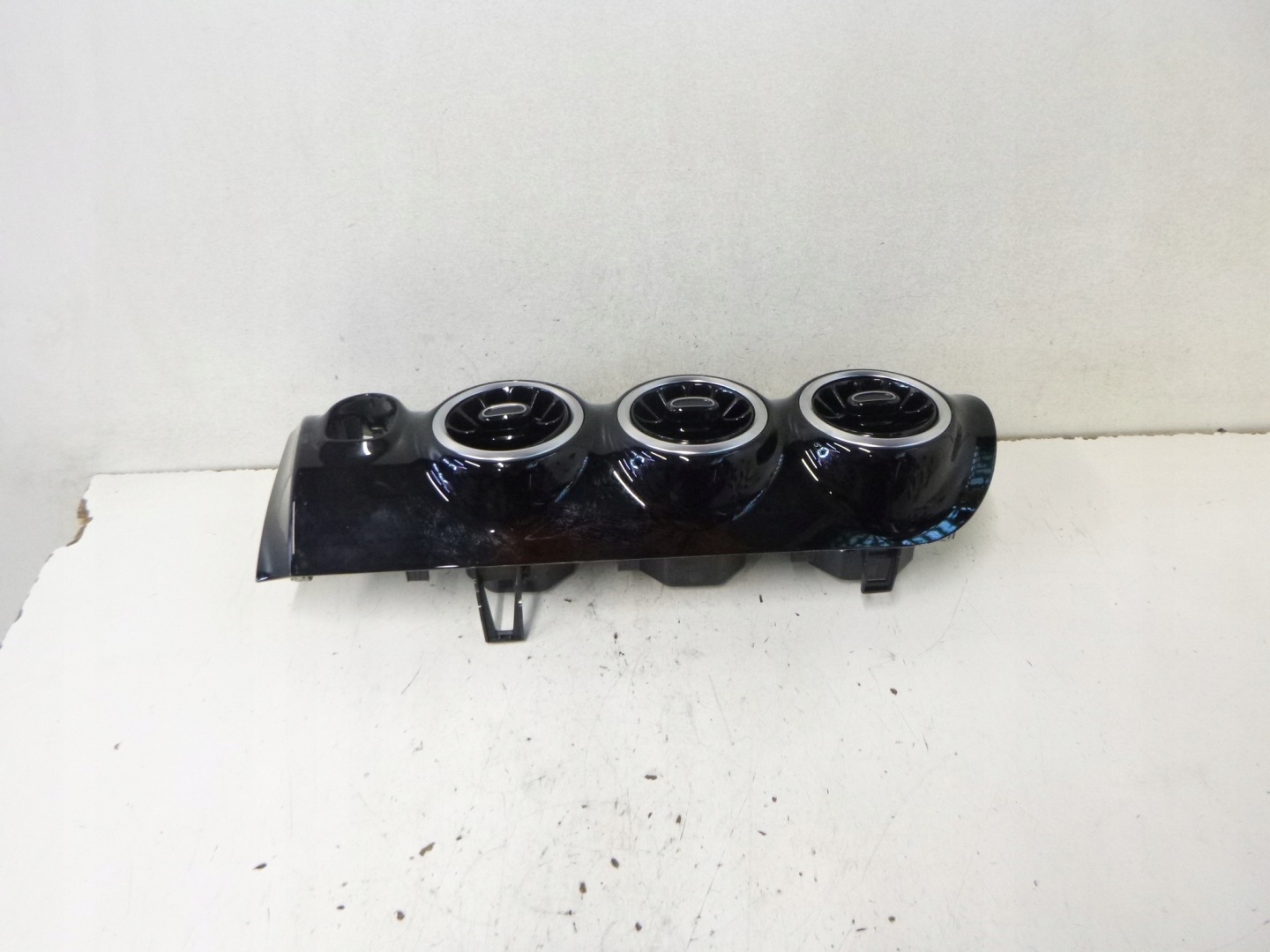 grid air conditioning devices Dekor Mercedes W177 2020r.