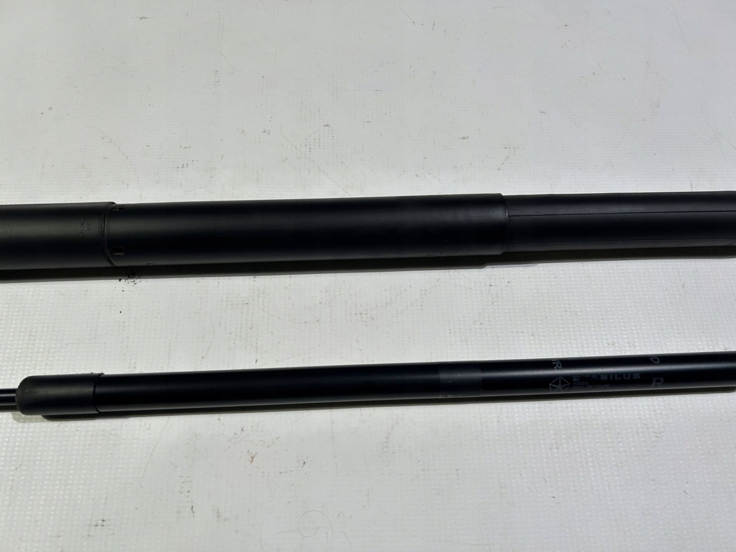 damper electrical silowniki of rear bonnet boot Dodge Durango 2014