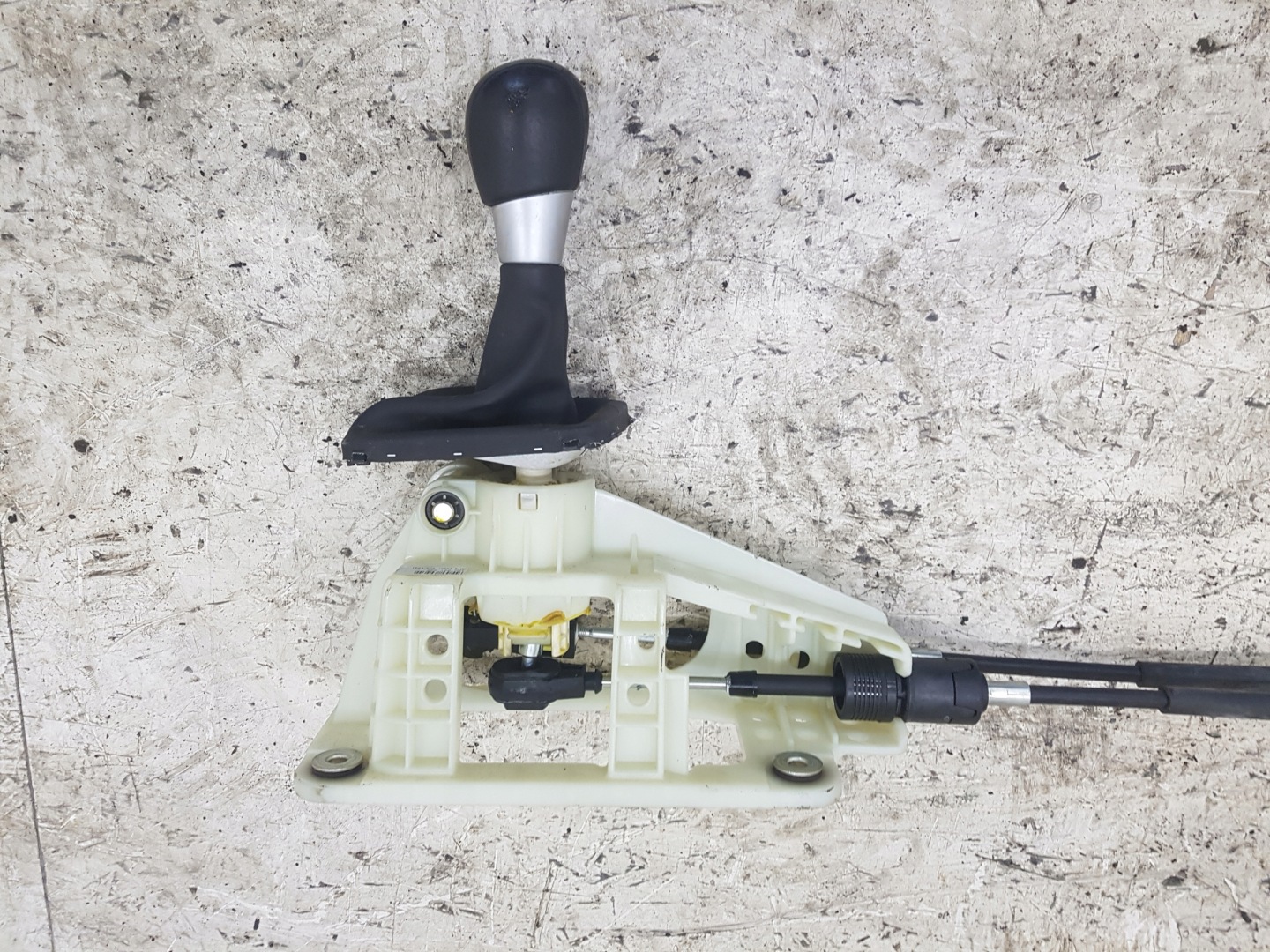 trim changes of the gear VOLVO S60 100051422