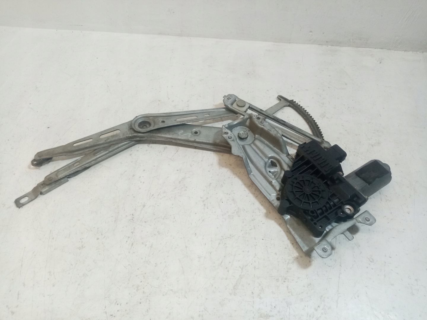 ELE mechanism windows right front OPEL ZAFIRA A 90579572
