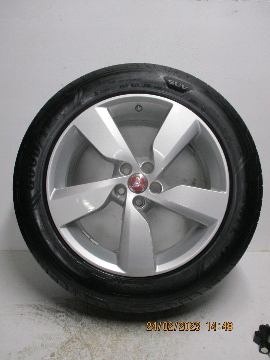 wheels discs tyres JAGUAR E PACE R19 5MM