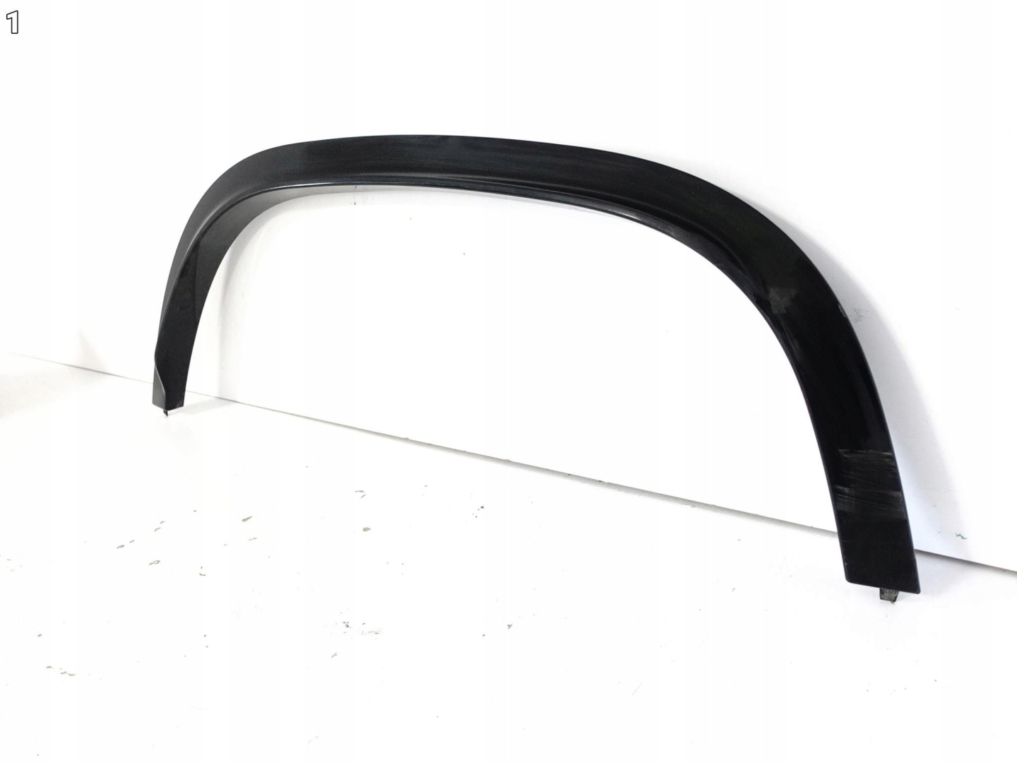 LAND ROVER DEFENDER L663 110 OCTA 24- moulding cap fender front right