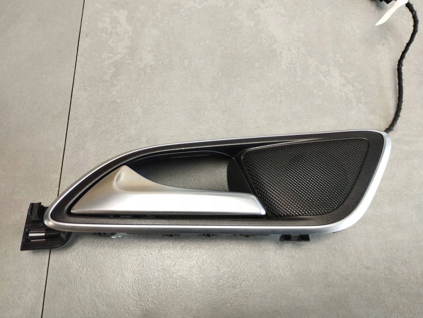 Mercedes-Benz B W246 W242 handle inner left rear part A2467600
