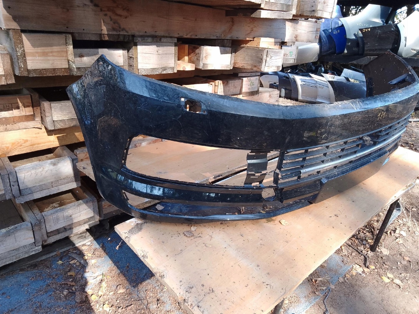 nárazník předek VOLKSWAGEN T6 XENON 7E5807221D