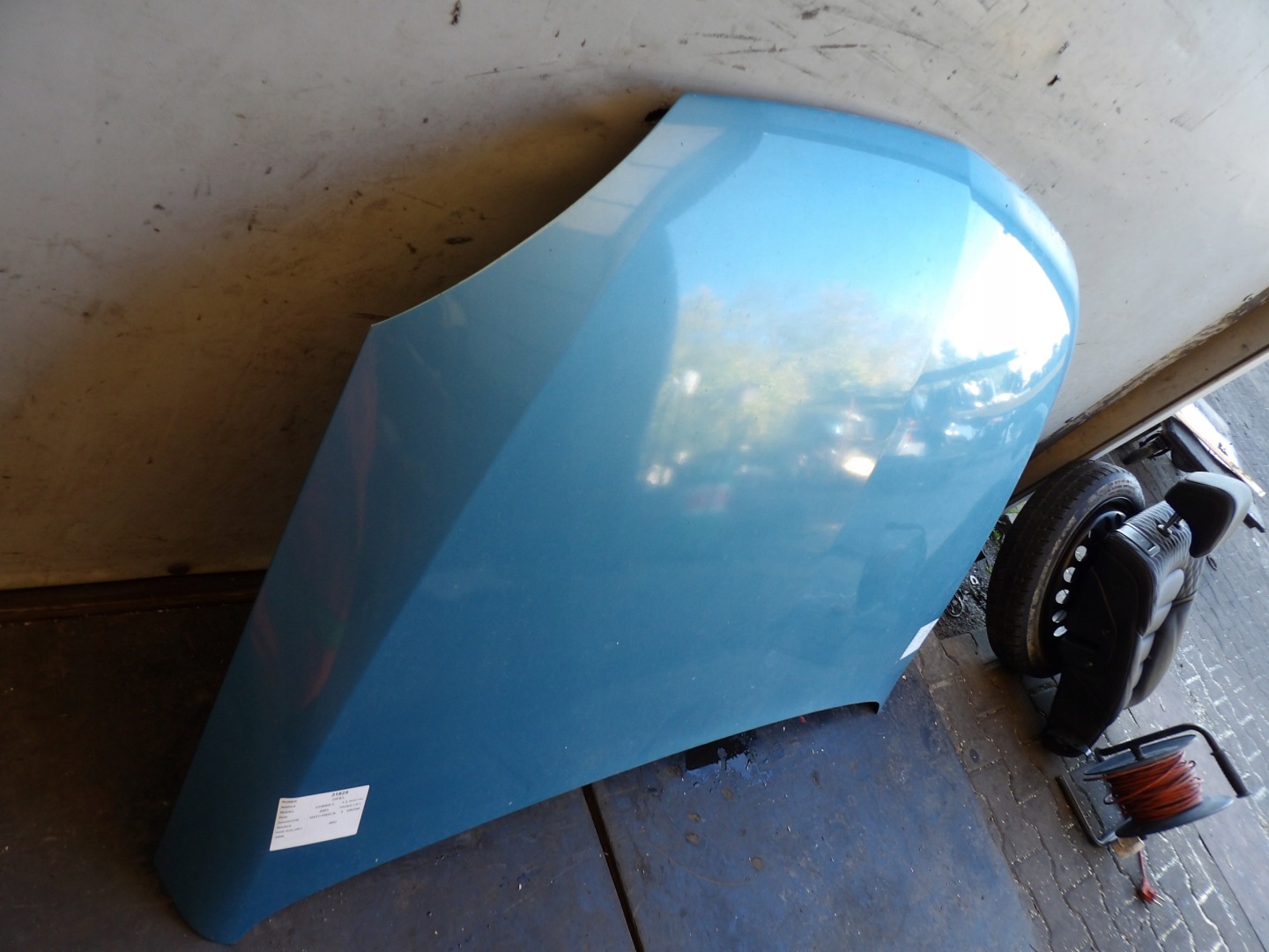Opel Corsa C capot lak. 80U