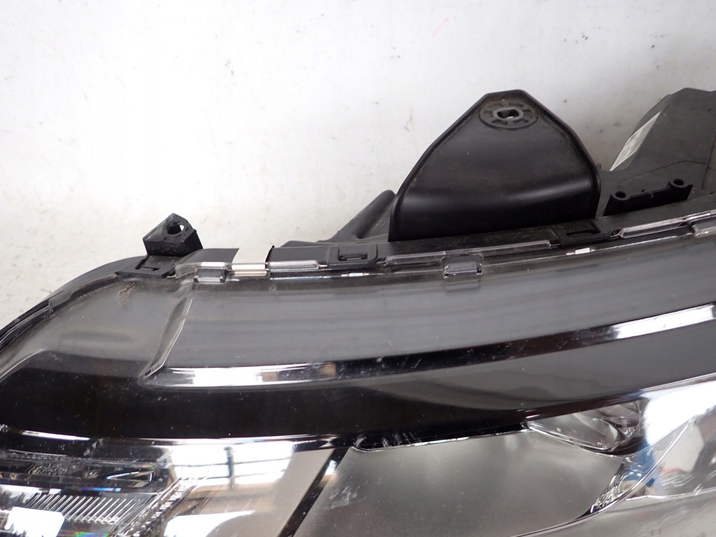 MITSUBISHI OUTLANDER III LIFT 15- light left front front 4BX15-830C8-63