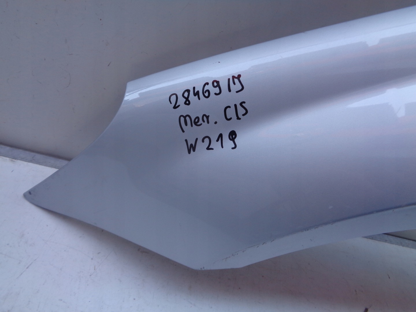fender left front MERCEDES CLS W219 NR 28469