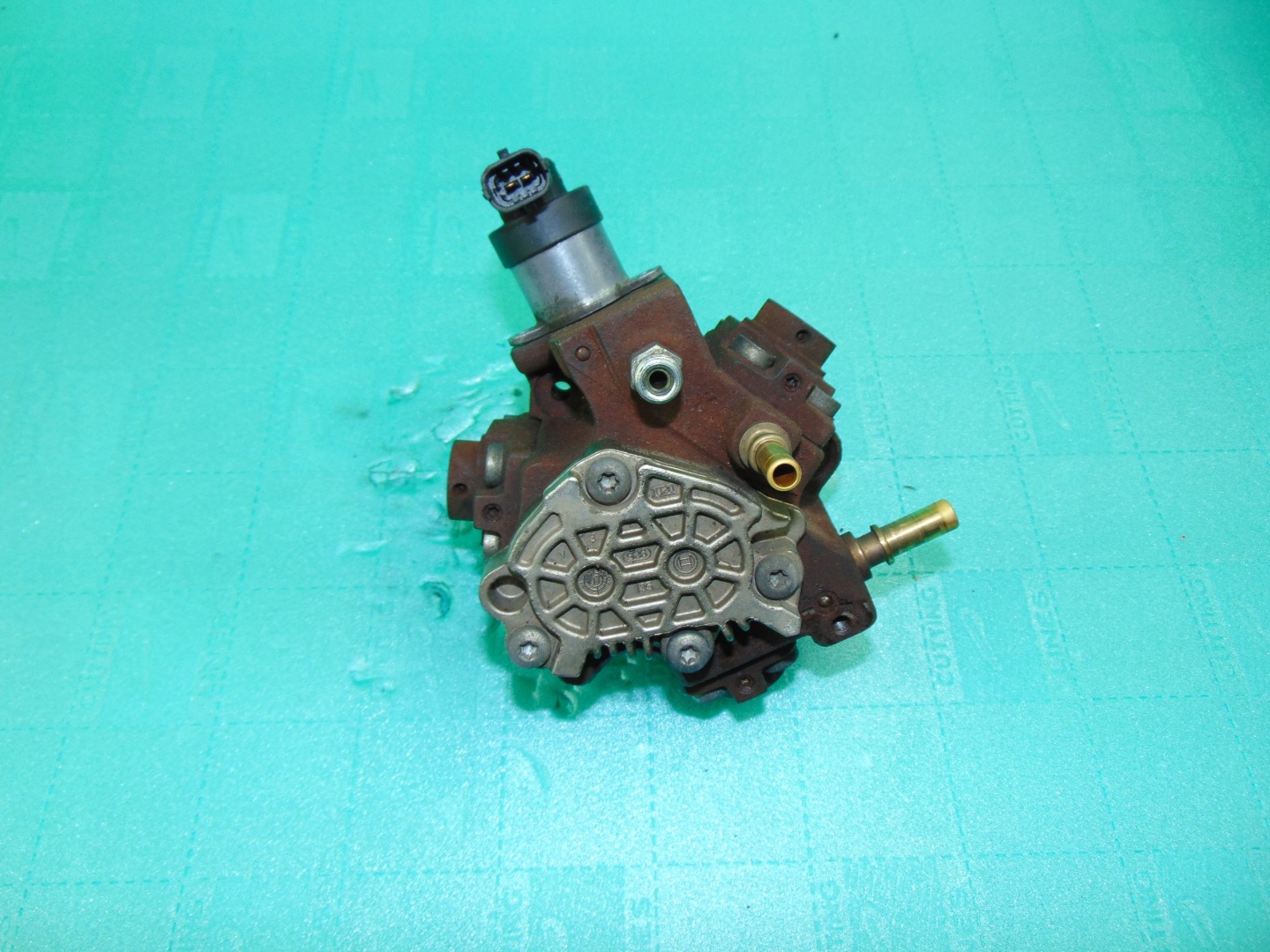 injection pump 1,6TDCI 1,6HDI 0445010102 original!!!