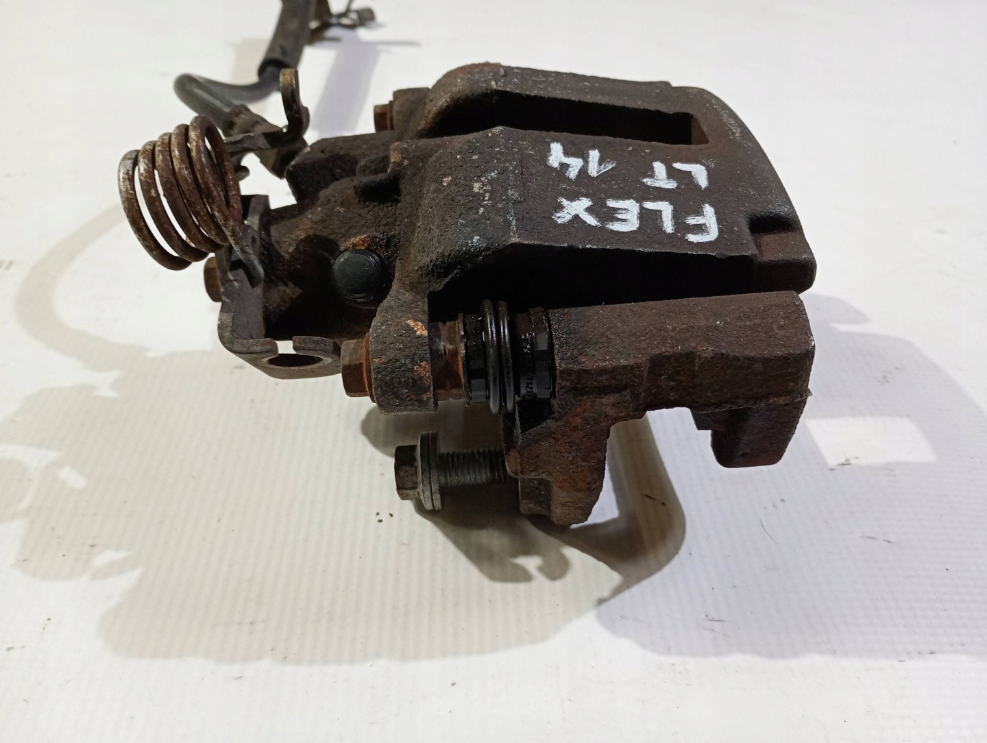 caliper brakes brake rear part rear left Ford Flex Explorer 2011