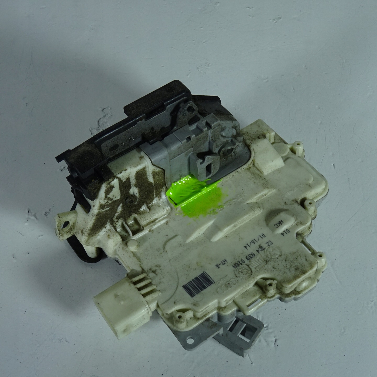 VW PASSAT B7 lock door right rear part 3C4839016A
