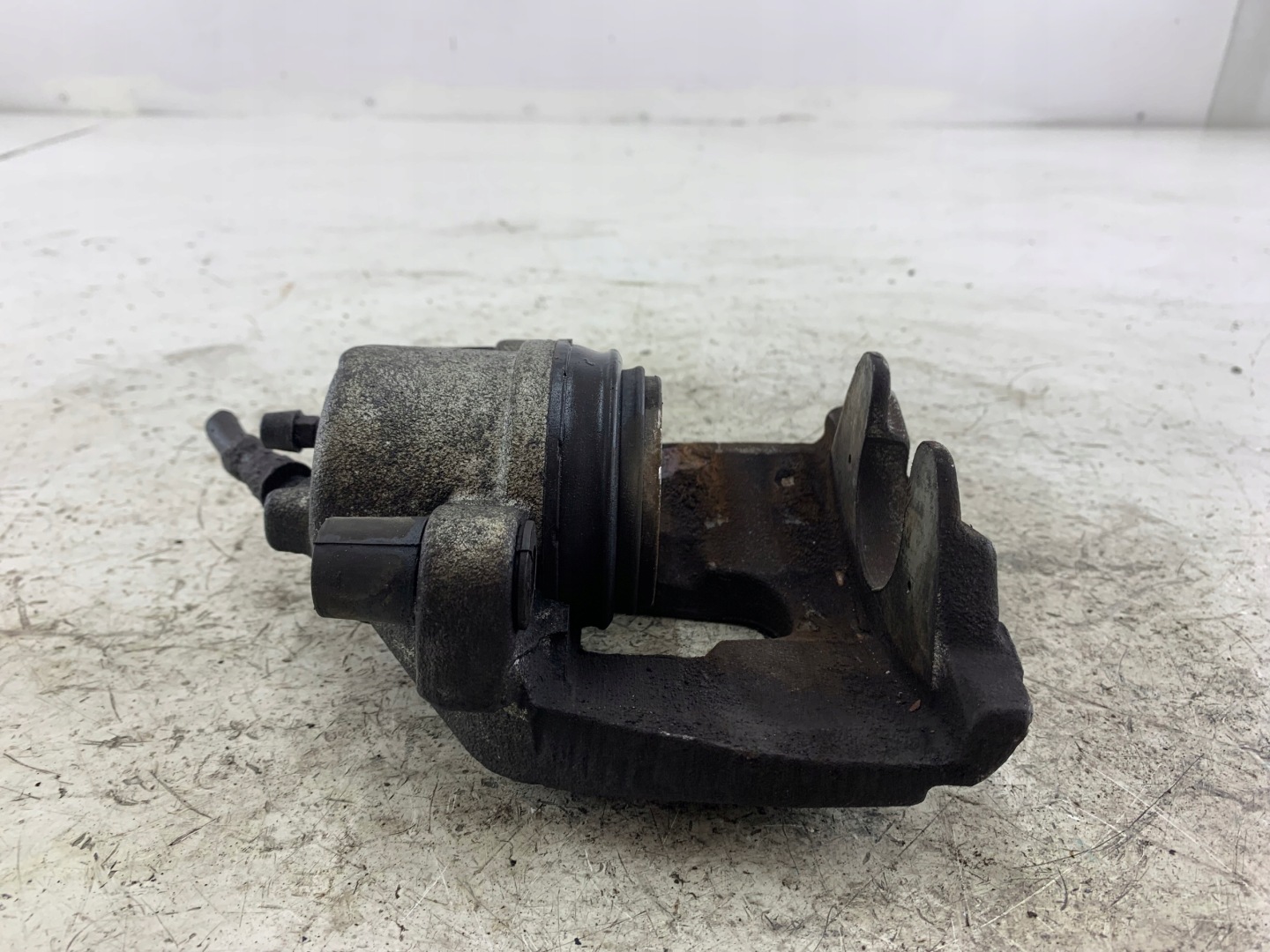 VOLVO V50 II caliper brake right front
