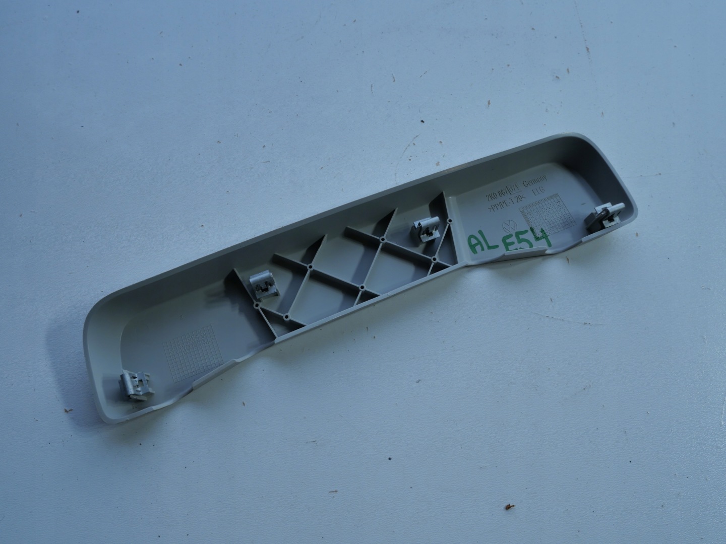 couverture couvre du capot 2K0867071 VW CADDY