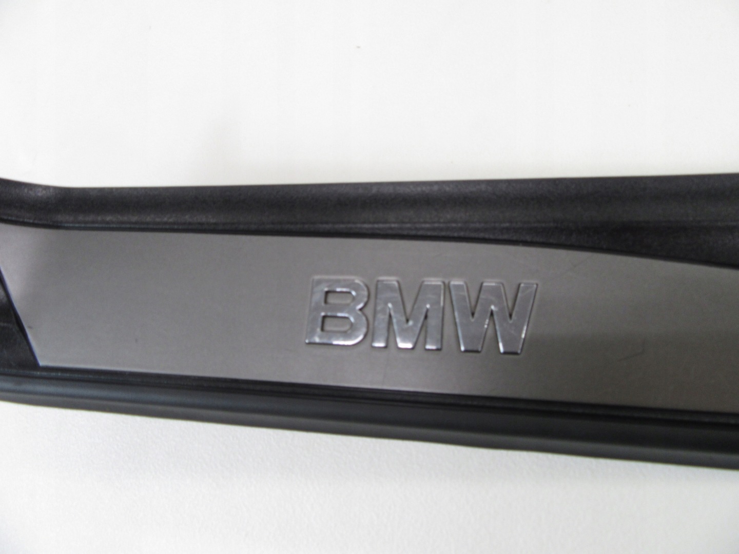 moulding threshold ozdobna cap left left rear part BMW e60 e61 sedan KOMBI