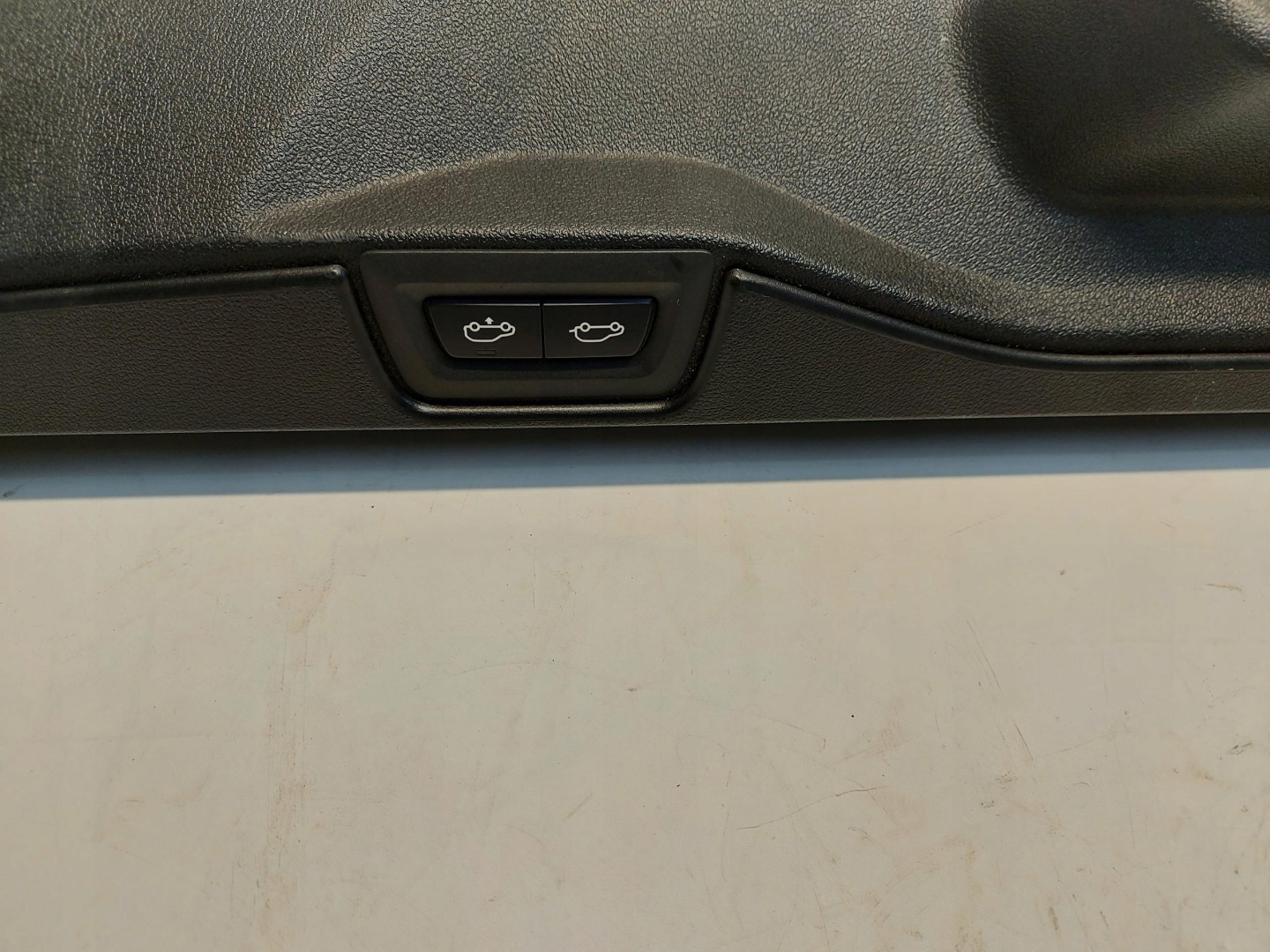 BMW G05 X5 3.0d 2019r cover BURTY boot