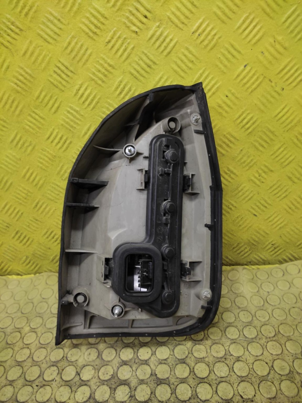 OPEL ZAFIRA A light left rear part
