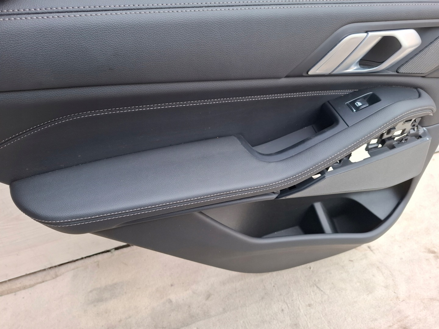 upholstery side door left rear part BMW X5 G05 20R