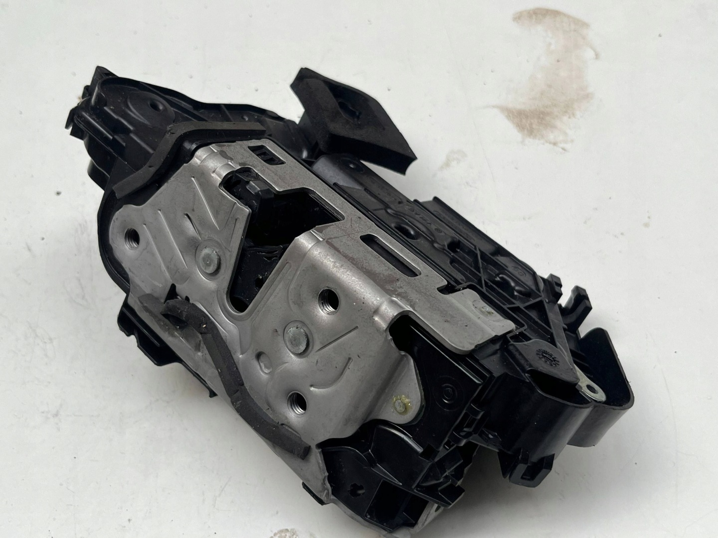 VOLKSWAGEN SEAT SKODA lock door left front 5TB837015E @M