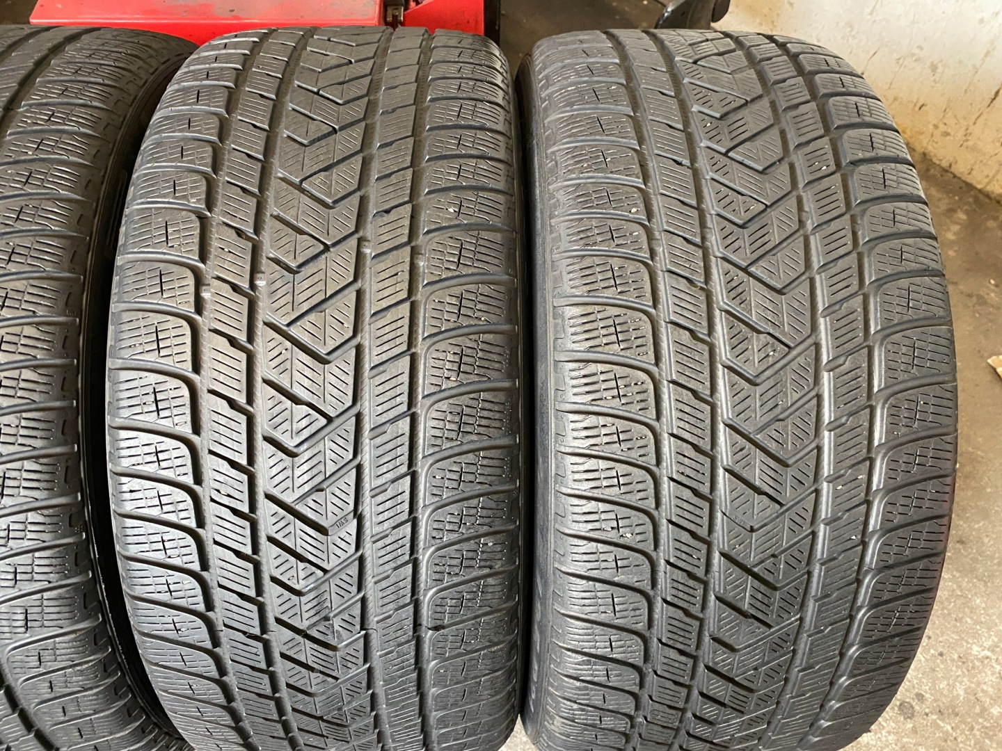 4 tyres winter 295/35R21 Pirelli Scorpion Winter