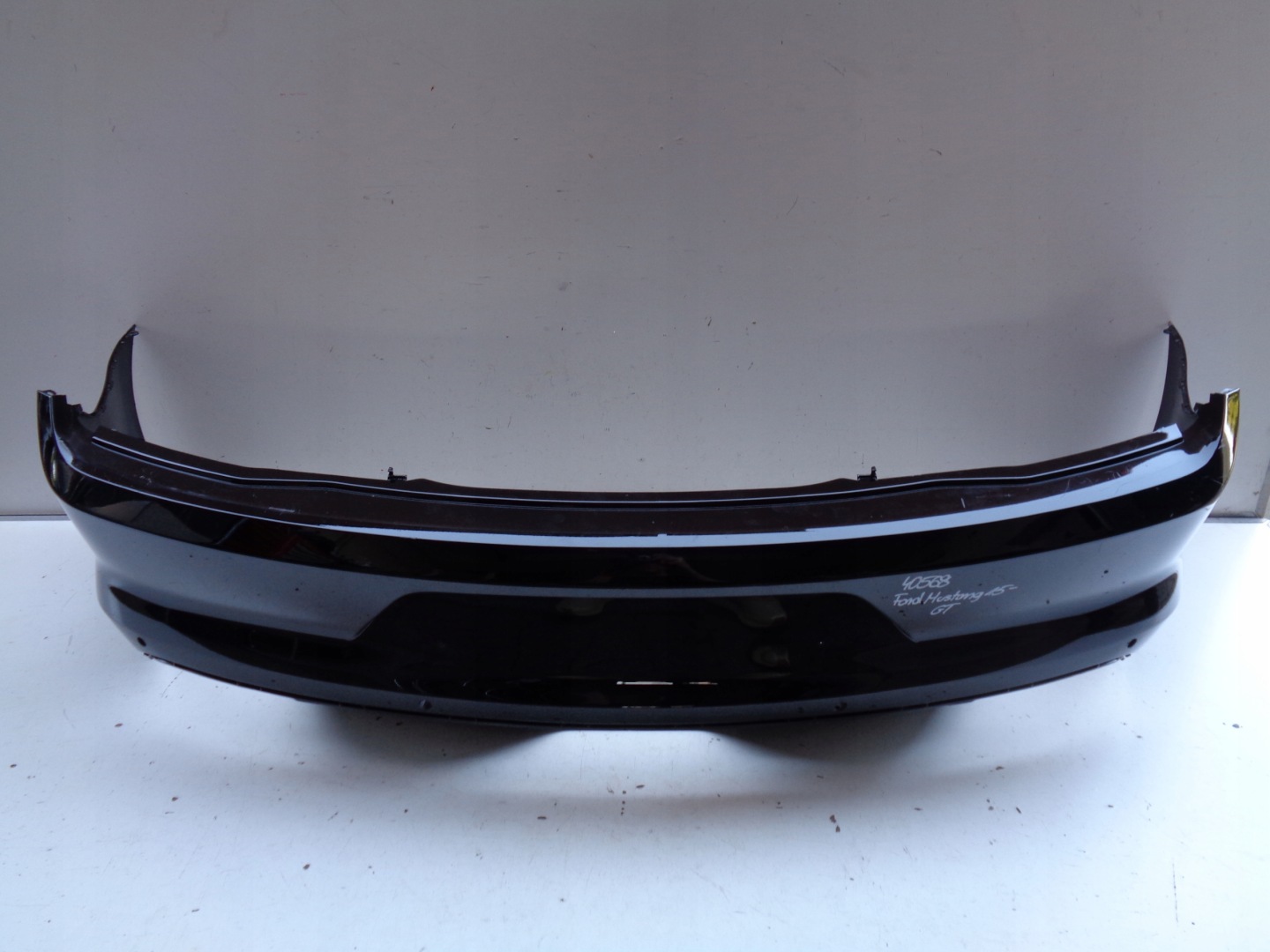 bumper rear FORD MUSTANG GT 15- NR 40568